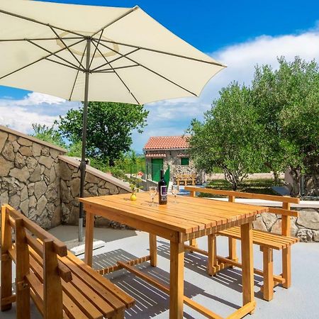Vacation House Maslina Rupalj Zewnętrze zdjęcie