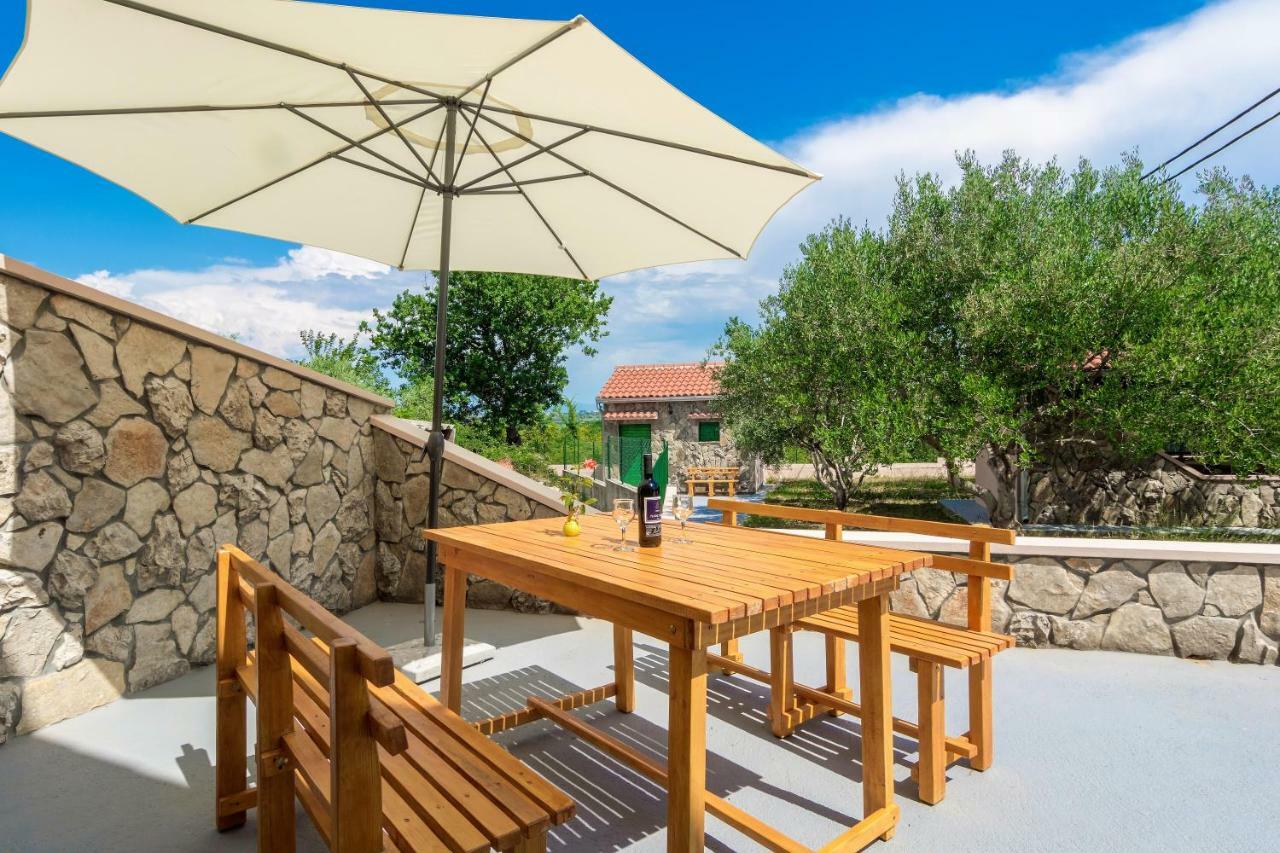 Vacation House Maslina Rupalj Zewnętrze zdjęcie
