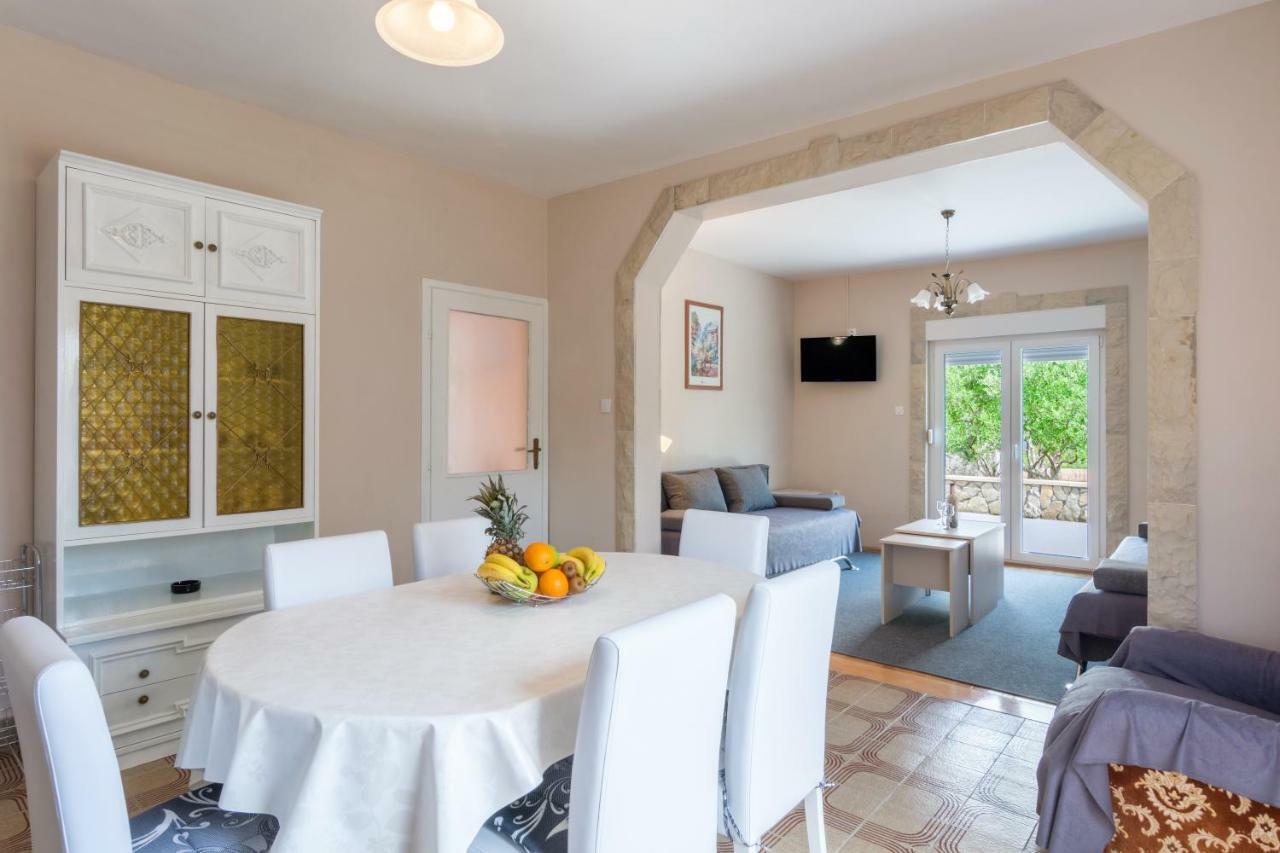 Vacation House Maslina Rupalj Zewnętrze zdjęcie