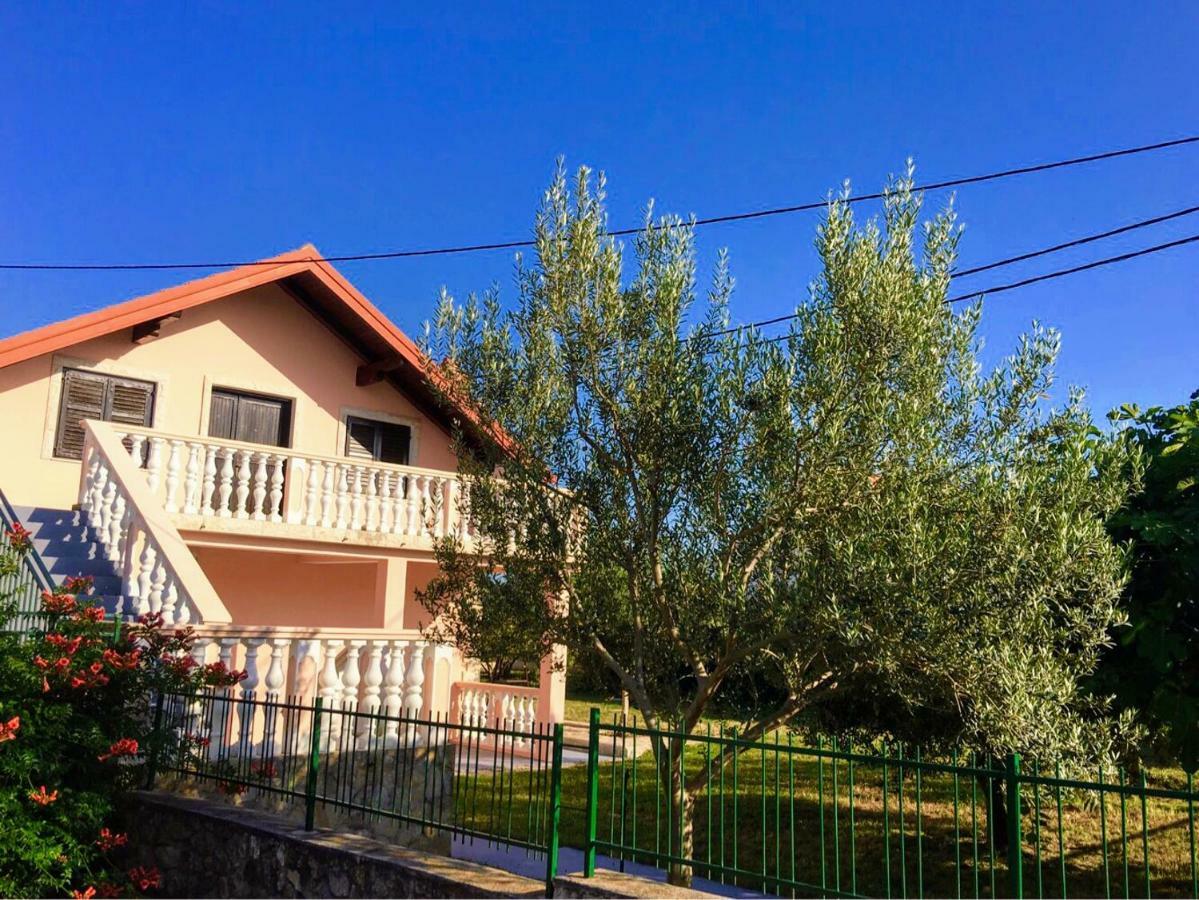 Vacation House Maslina Rupalj Zewnętrze zdjęcie