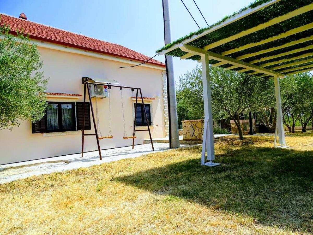 Vacation House Maslina Rupalj Zewnętrze zdjęcie